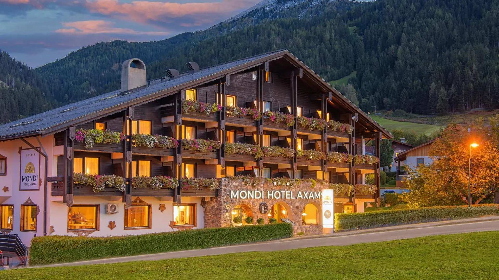 Mondi Hotel Axams 4*,  Ausztria